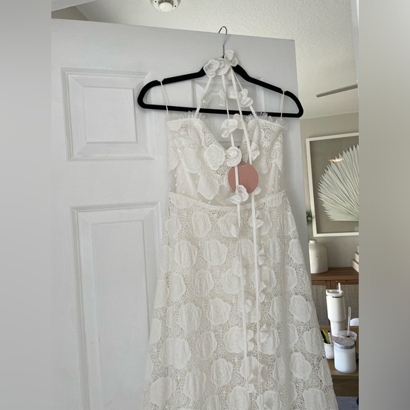 NWT Alexis Villanelle Dress - Picture 4 of 14